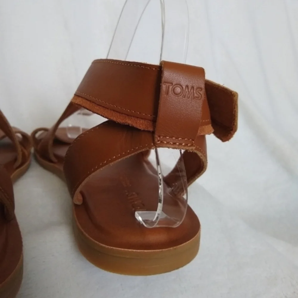 Toms Tan Leather Sandals Minimalist Flat Design Women's Sz 8 - Picture 5 of 11